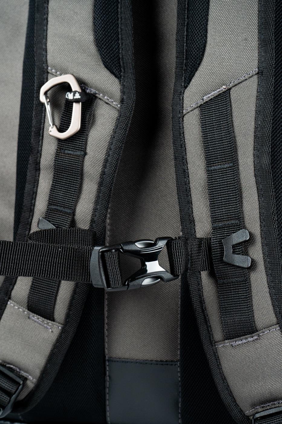 KMA Compact Skate 26L Recreation Backpack with Skateboard Strap - Casa Bikes