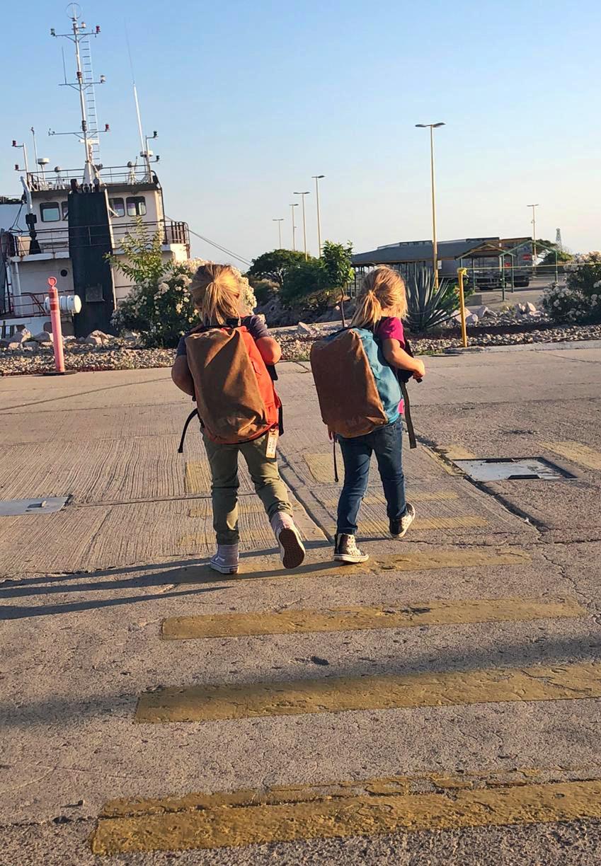 KMA Dry-Wet Travel Duffle Bag Backpack 15L - Casa Bikes