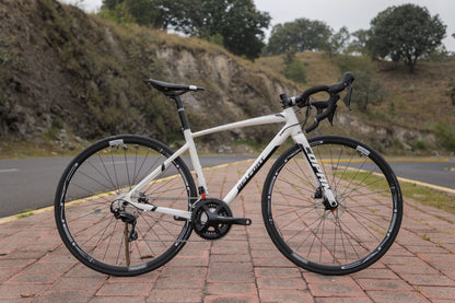 BELFORT Copán 3 Performance Endurance Road Bike